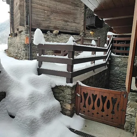 아파트 La Maison Derby *